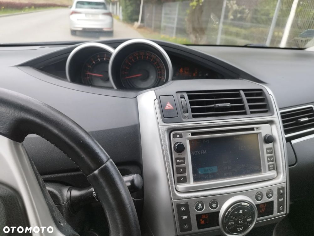 Toyota Verso 2.0 D-4D - 5