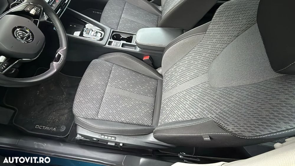 Skoda Octavia Combi 2.0 TDI (Green tec) DSG Style - 9