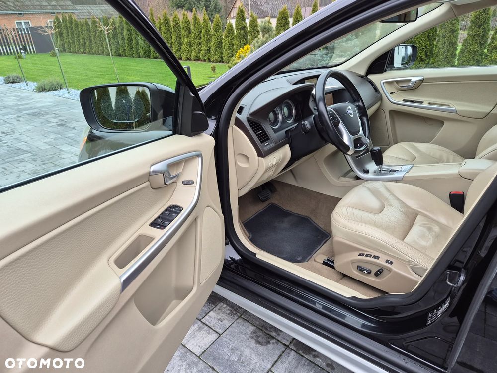 Volvo XC 60 - 10