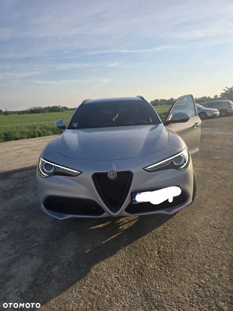 Alfa Romeo Stelvio 2.0 Turbo Veloce Q4 - 2