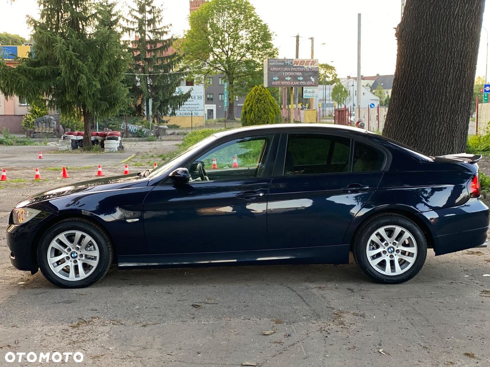 BMW Seria 3 320d - 5