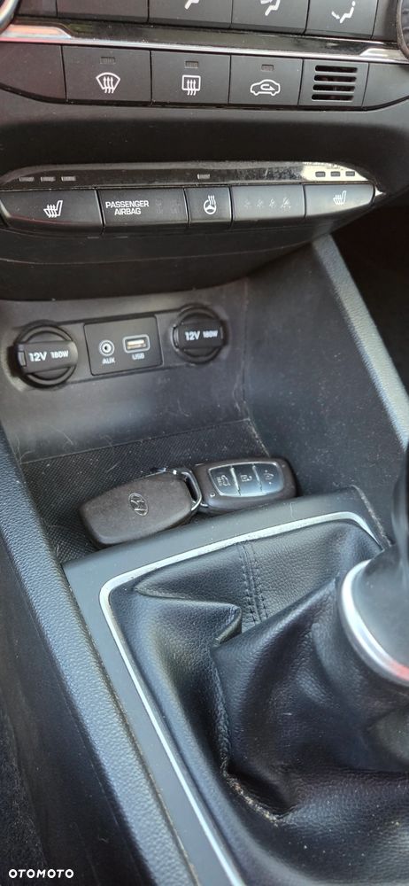 Hyundai i20 1.4 Premium - 30