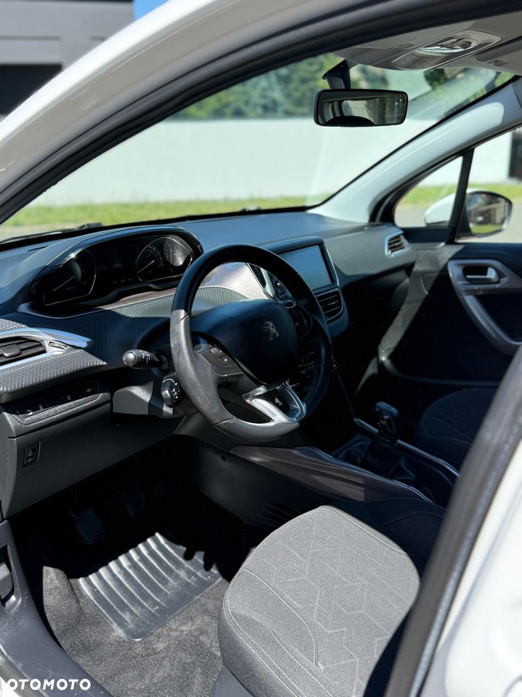 Peugeot 2008 1.4 HDi Active - 11