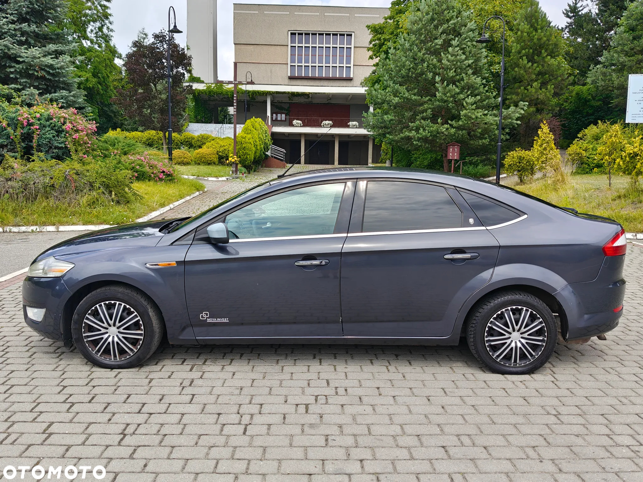 Ford Mondeo 2.0 TDCi Ambiente - 32