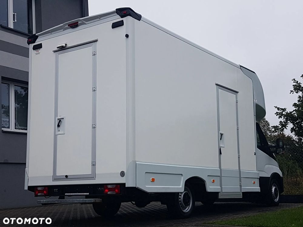 Iveco DAILY KONTENER NISKOPODŁOGOWY 4,43x2,23x2,42 SKLEP FOODTRUCK BAR KLIMA KONIOWÓZ KAMPER - 29