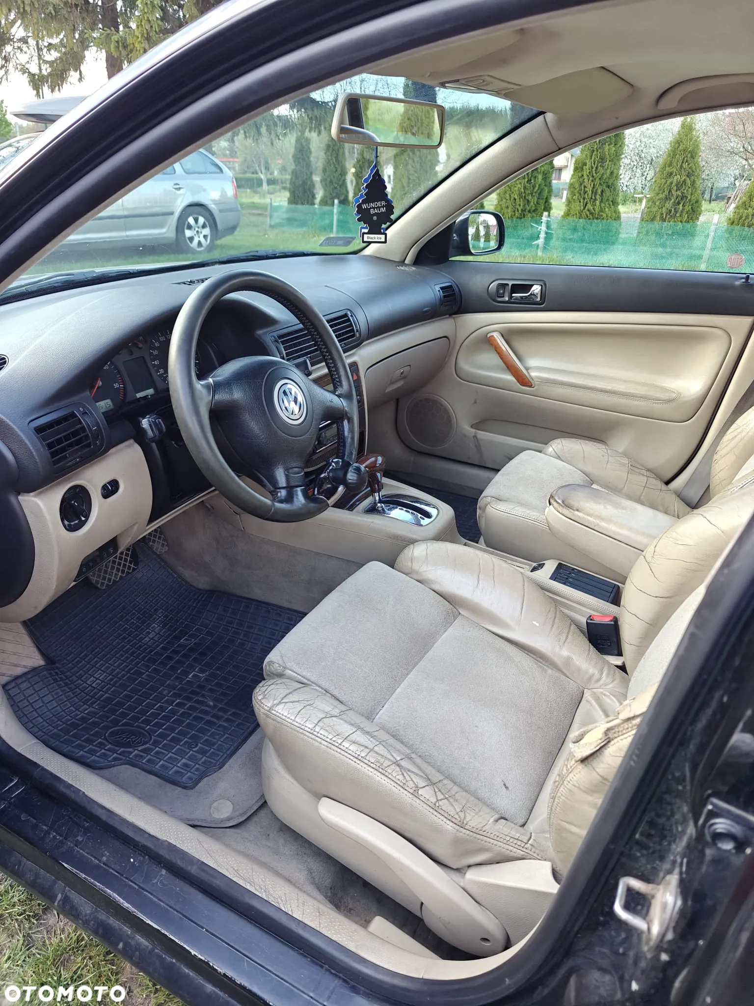Volkswagen Passat - 17