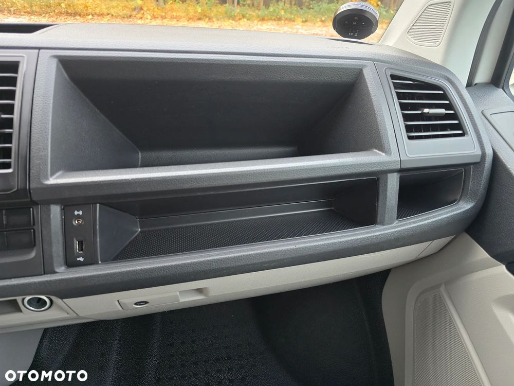 Volkswagen Transporter T6 - 24