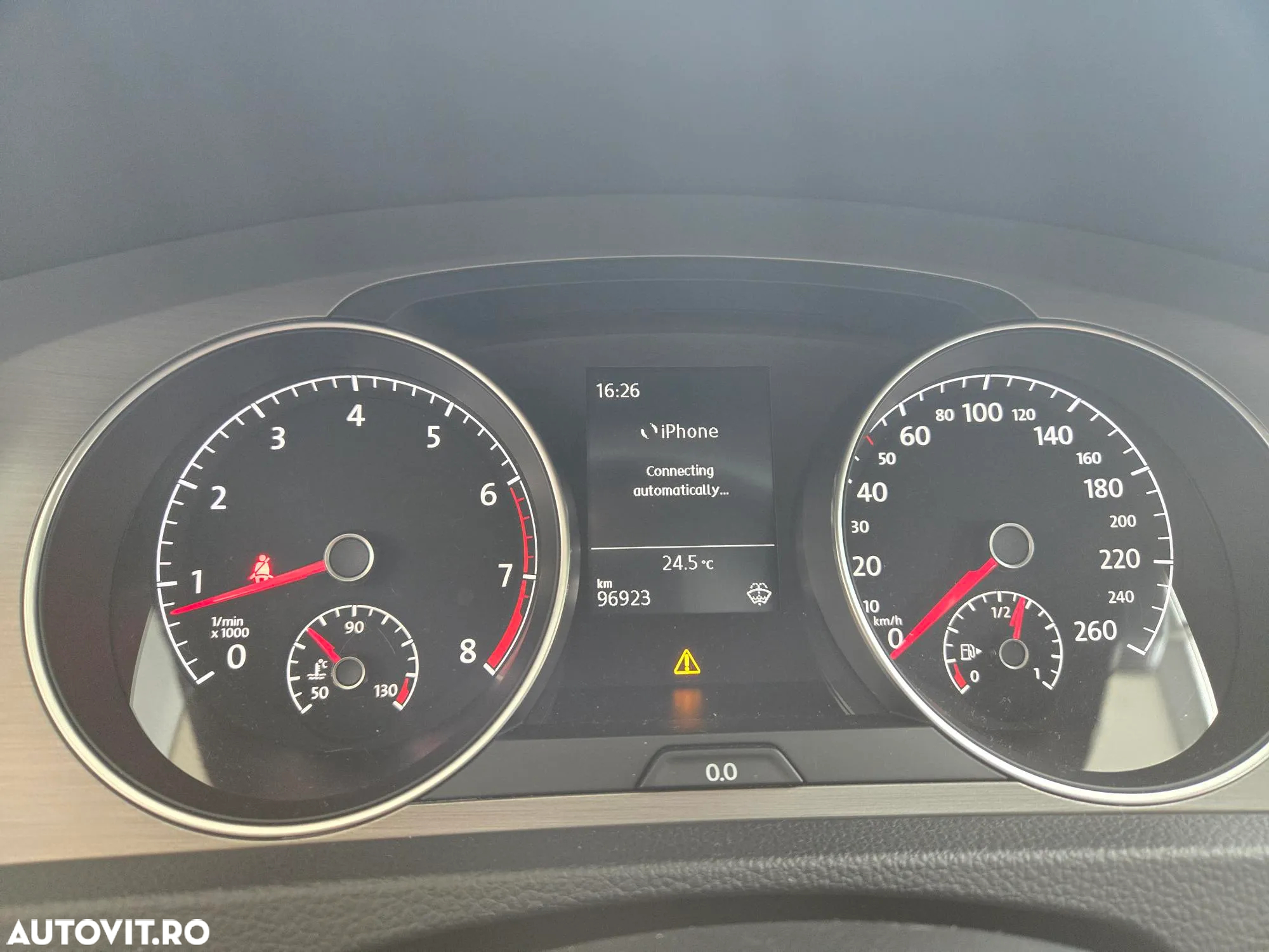 Volkswagen Golf 1.2 TSI BMT Comfortline - 17