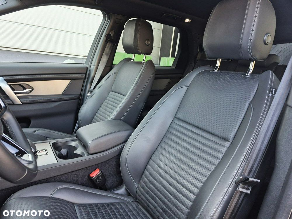 Land Rover Discovery Sport - 22