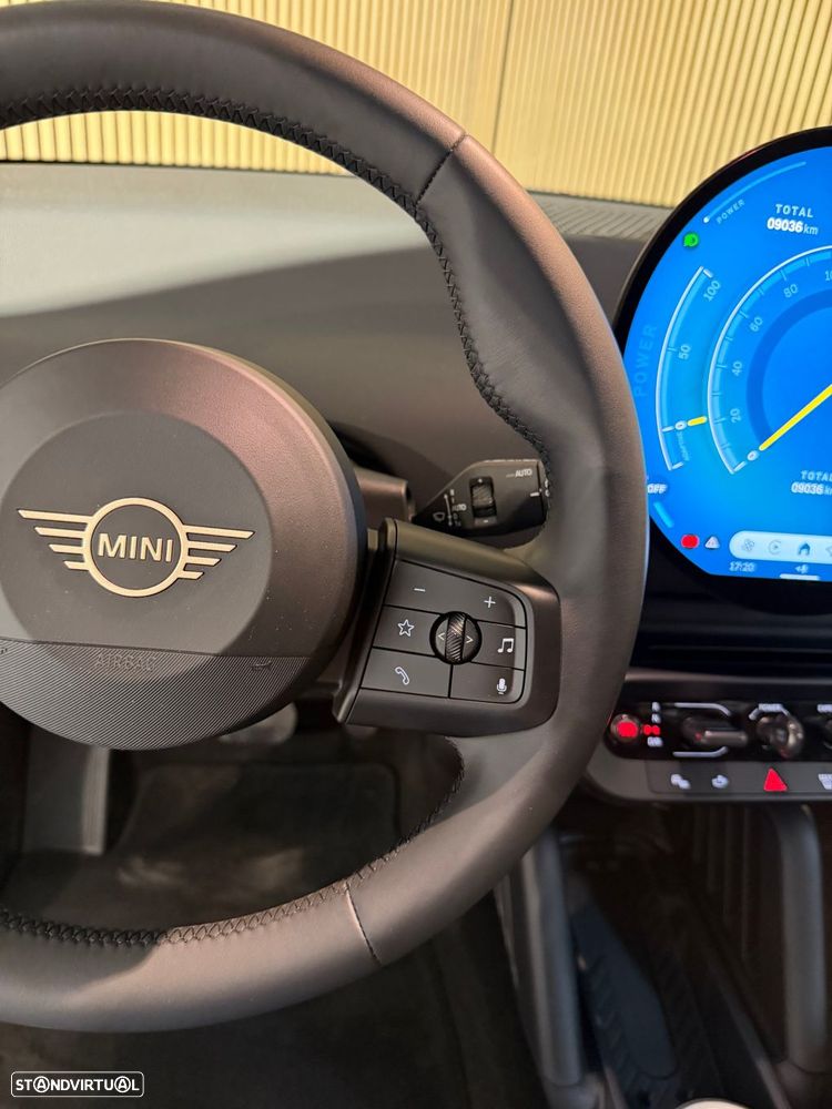 MINI 3 Portas Cooper SE Essential - 21