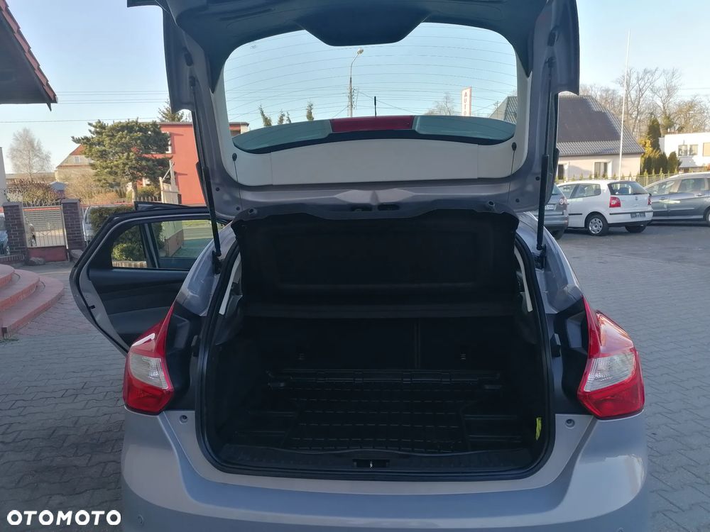 Ford Focus - 17