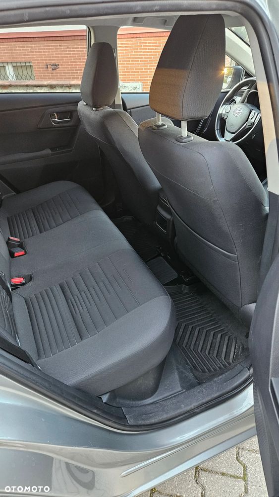 Toyota Auris Hybrid 135 Comfort - 14