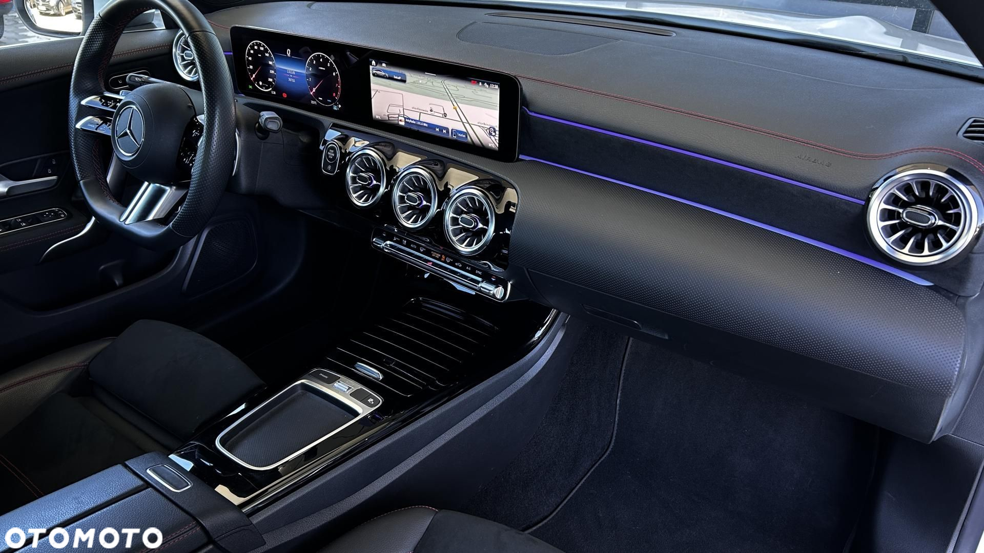 Mercedes-Benz CLA 200 AMG Line 7G-DCT - 21