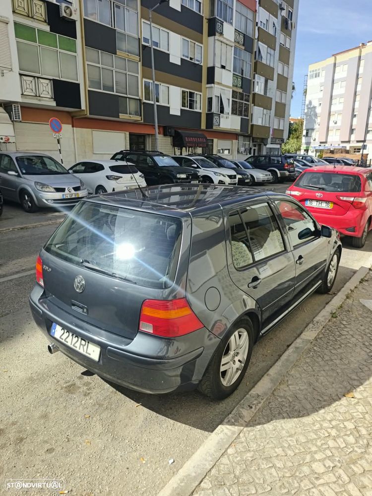 VW Golf 1.4i 25 Anos - 22