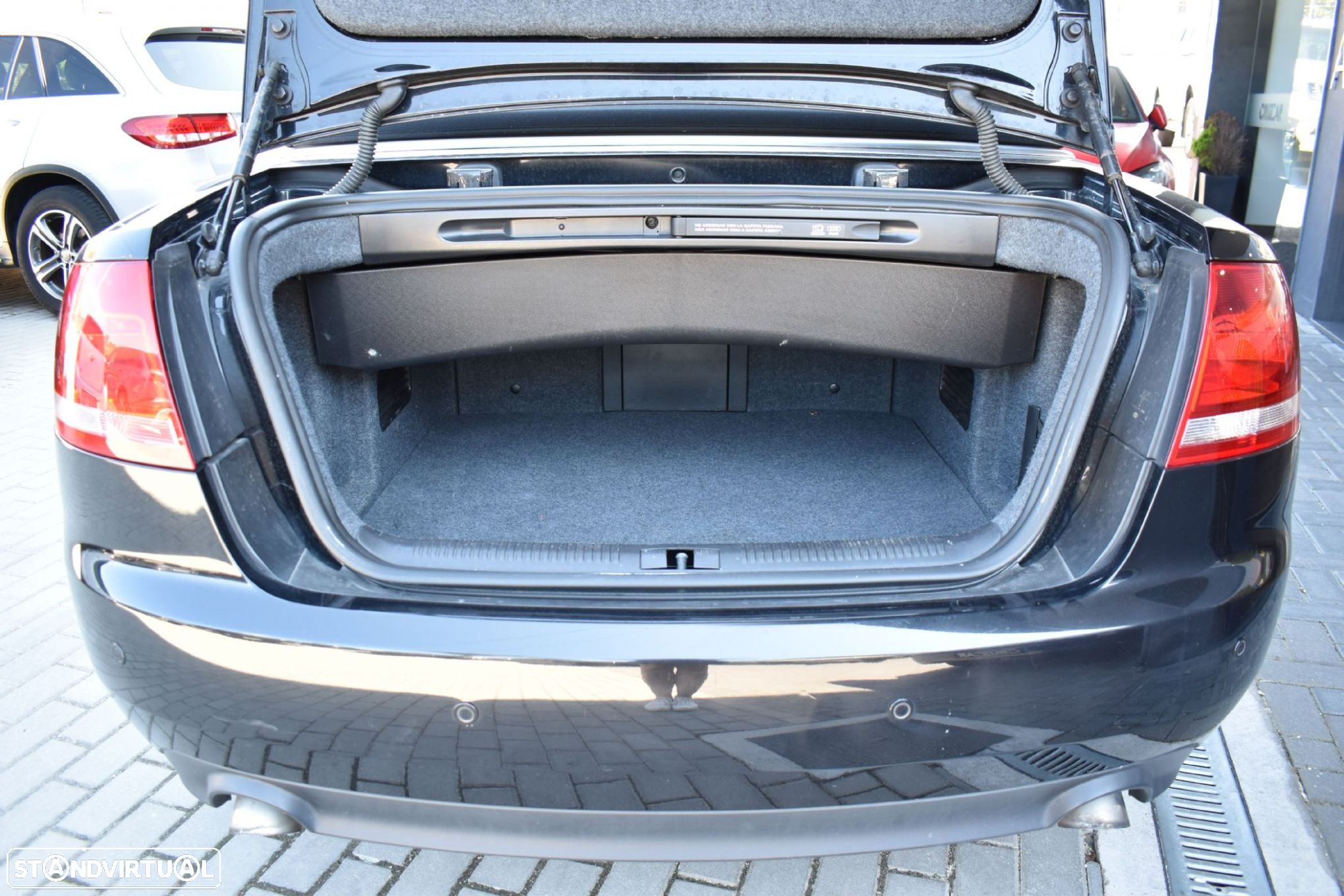 Audi A4 Cabrio 2.0 TDi Sport - 10