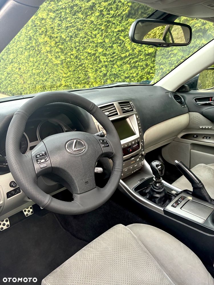 Lexus IS 220 D Sport - 9