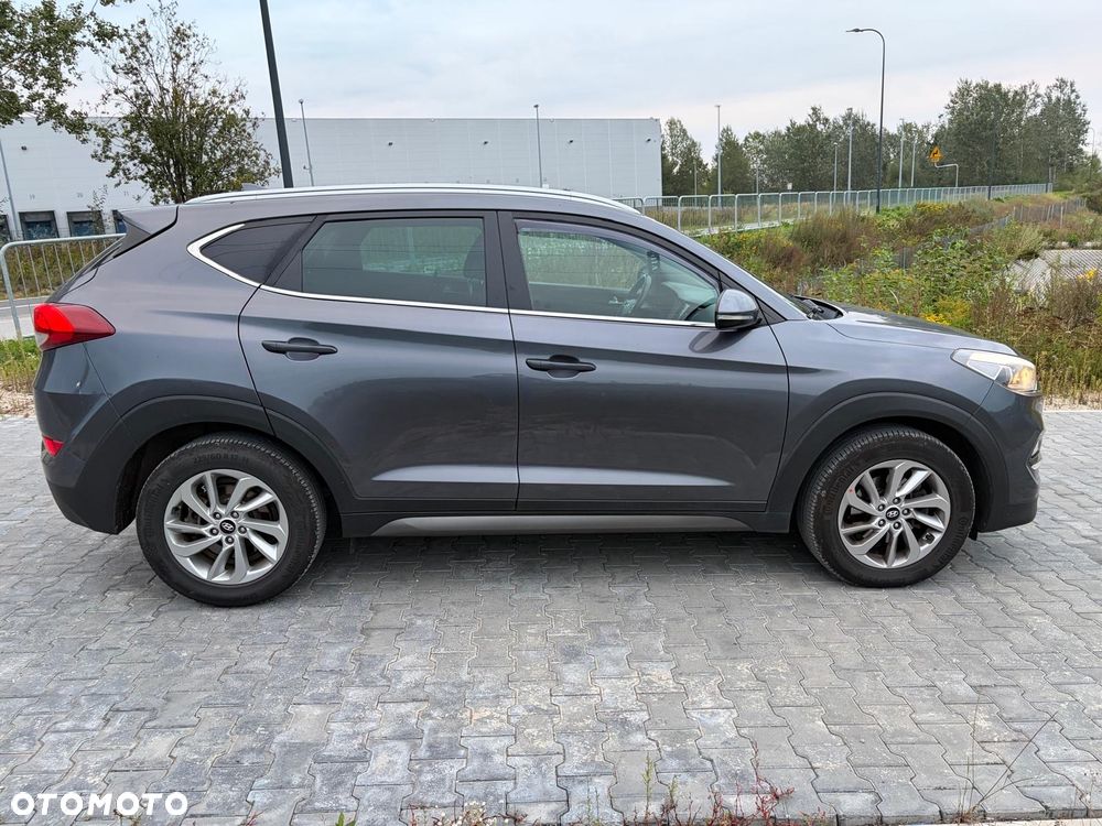 Hyundai Tucson 1.7 CRDI BlueDrive Design 2WD DCT - 10