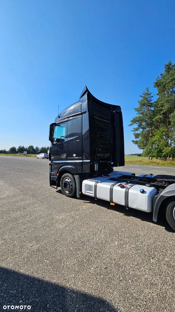 Mercedes-Benz Actros - 6