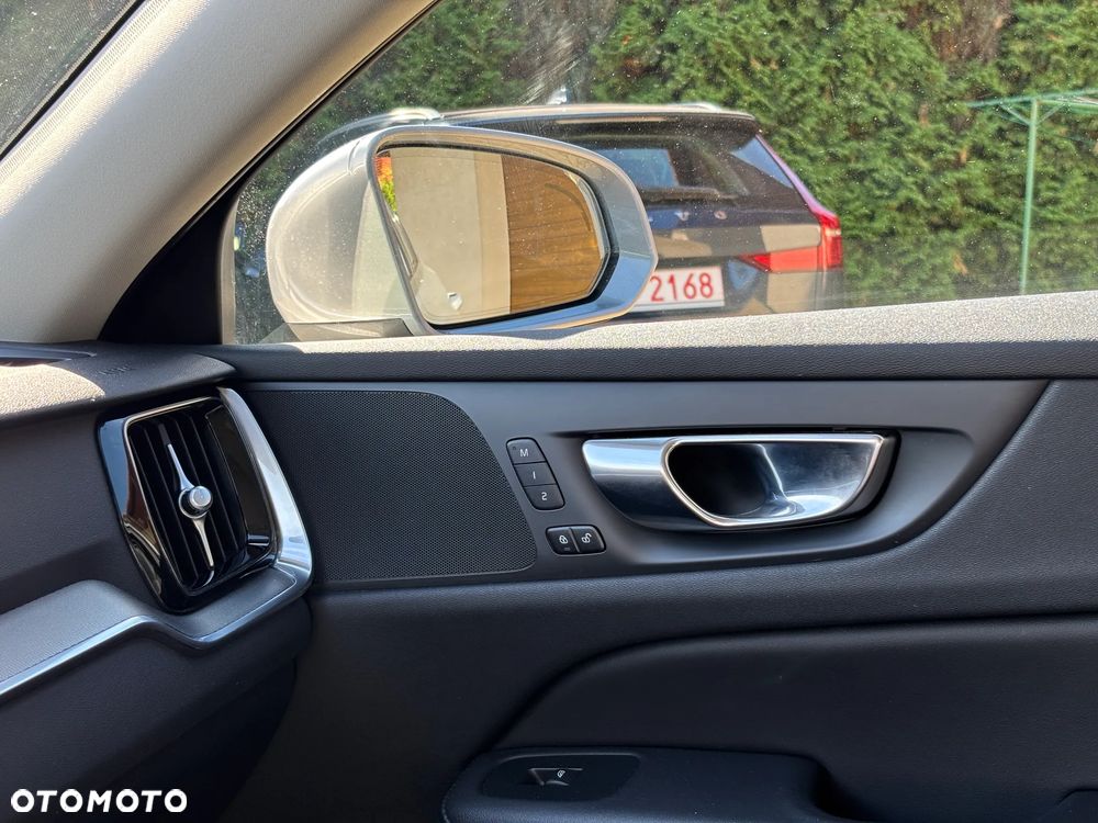 Volvo V60 B3 B Plus Bright - 33