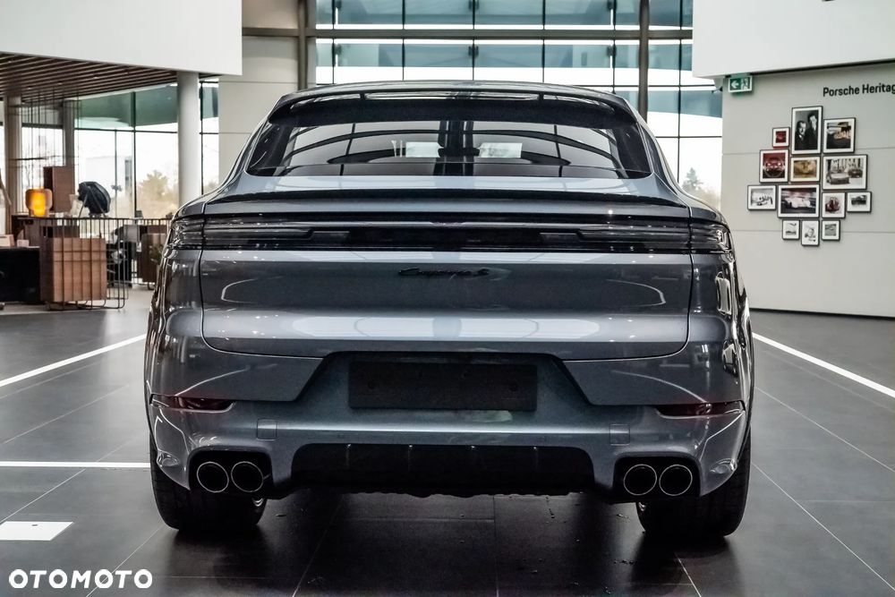 Porsche Cayenne S E-Hybrid PHEV Black Edition - 12