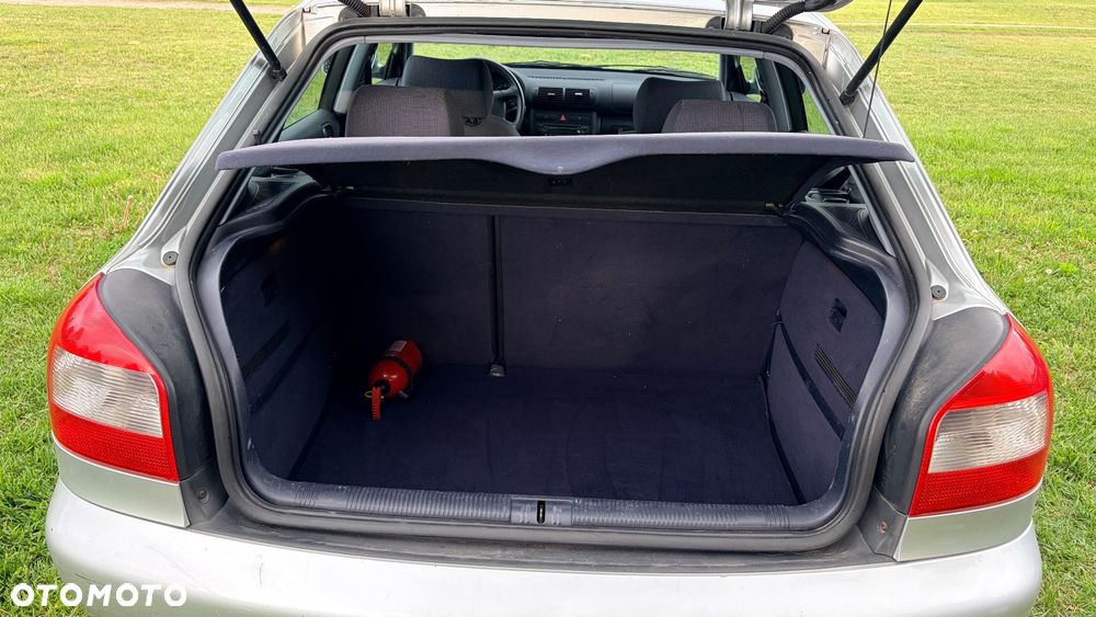Audi A3 Sportback 1.6 Ambiente - 37