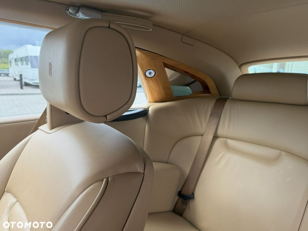 Rolls-Royce Phantom - 26
