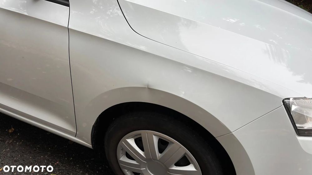 Skoda RAPID 1.0 TSI Active - 10