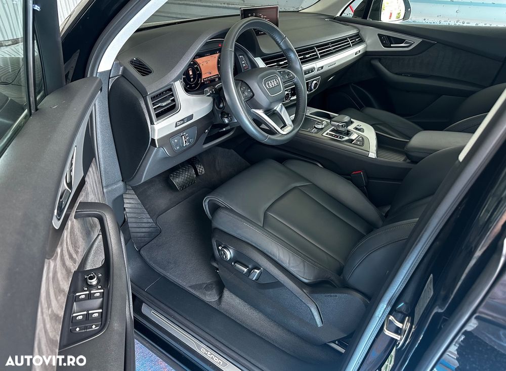 Audi Q7 - 36