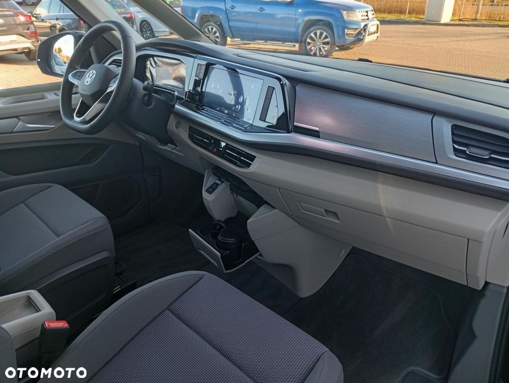 Volkswagen Multivan - 13