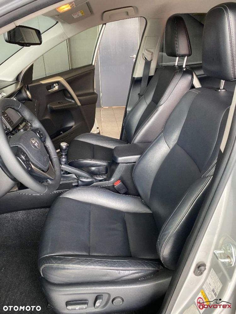 Toyota RAV4 - 13