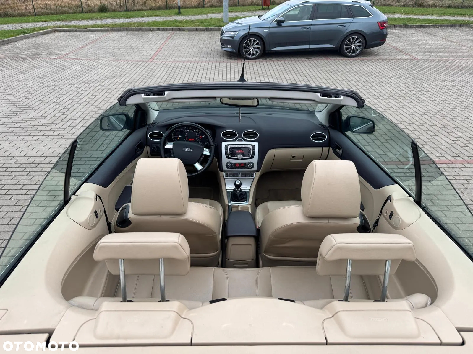 Ford Focus Coupe-Cabriolet 2.0 TDCi DPF Titanium - 10