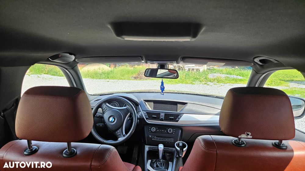 BMW X1 xDrive18d Aut. Sport Line - 8