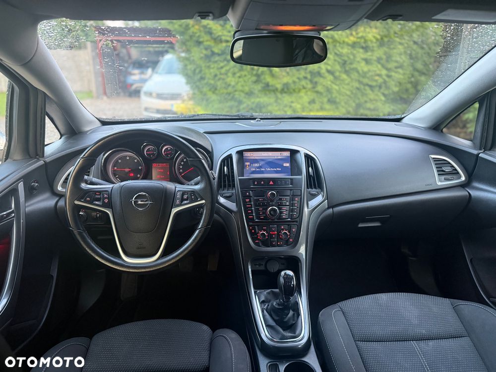 Opel Astra 2.0 CDTI Cosmo - 4