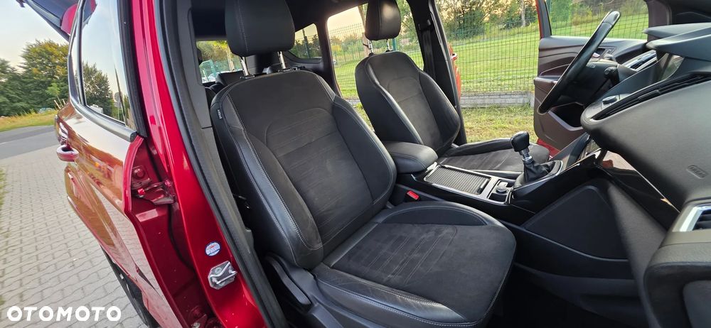 Ford Kuga 2.0 TDCi 4x4 ST-Line - 27