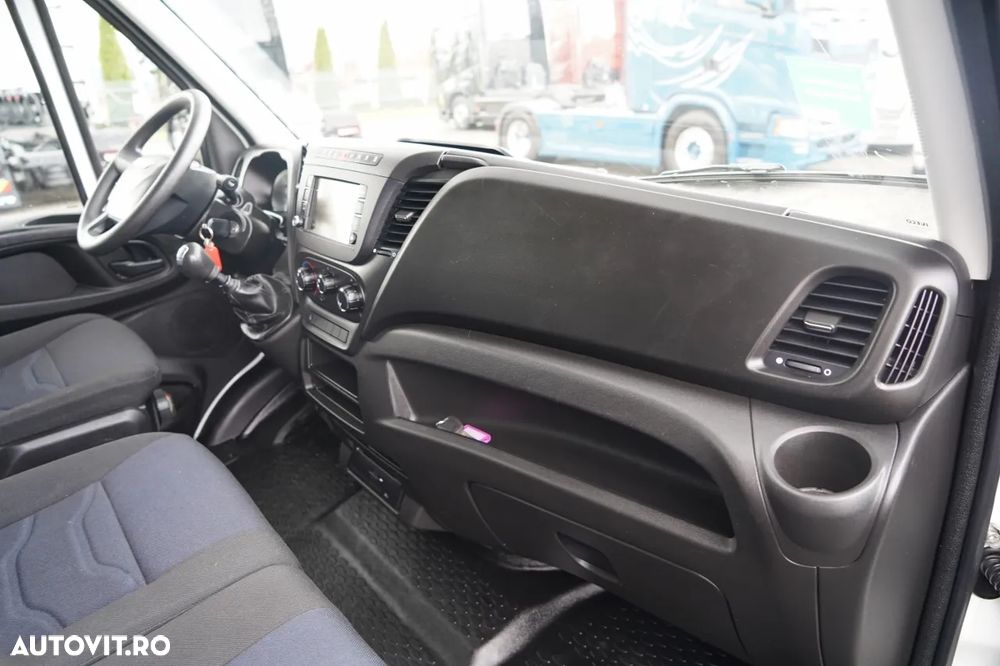 Iveco DAILY 35-140 / CONTAINER / MANUAL / TWIN / 2019 - 35