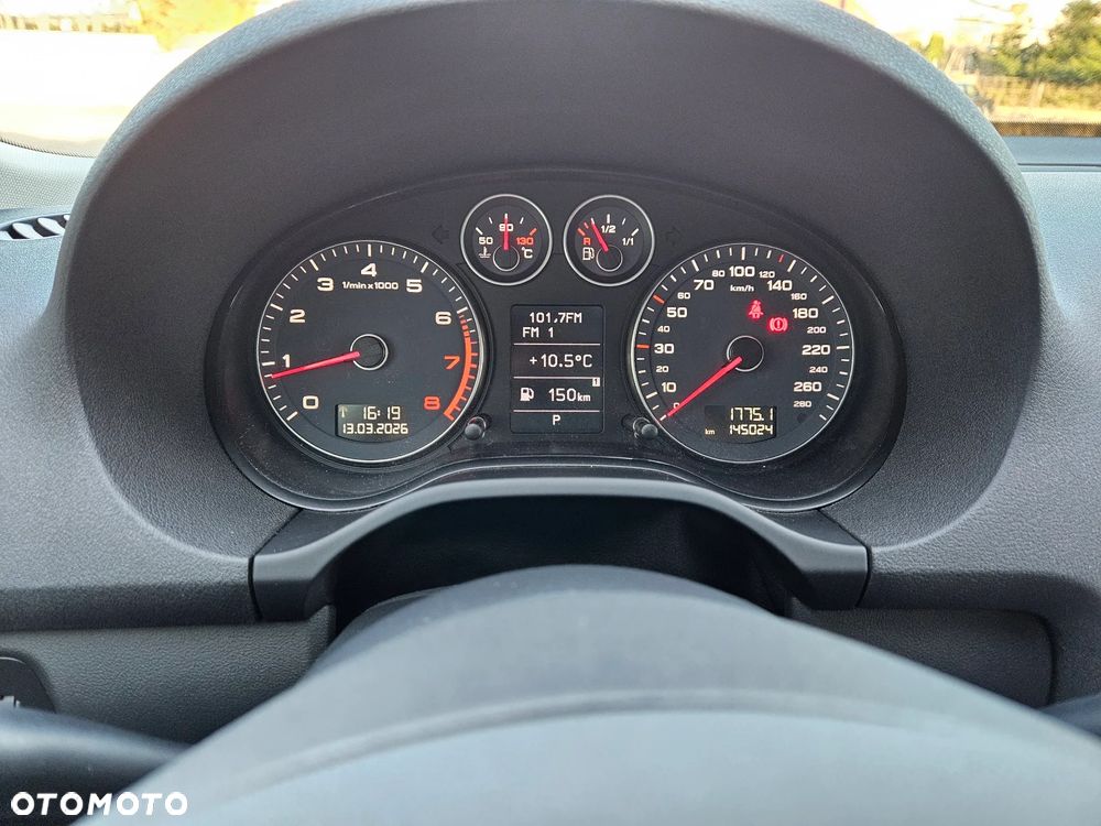 Audi A3 Sportback 1.2 TFSI S tronic S line Sportpaket - 19