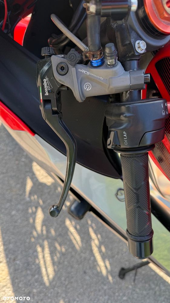Aprilia RSV - 10