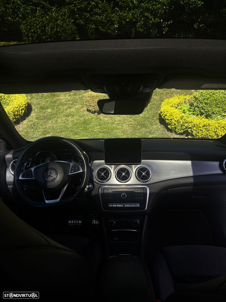 Mercedes-Benz CLA 180 7G-DCT AMG Line - 4