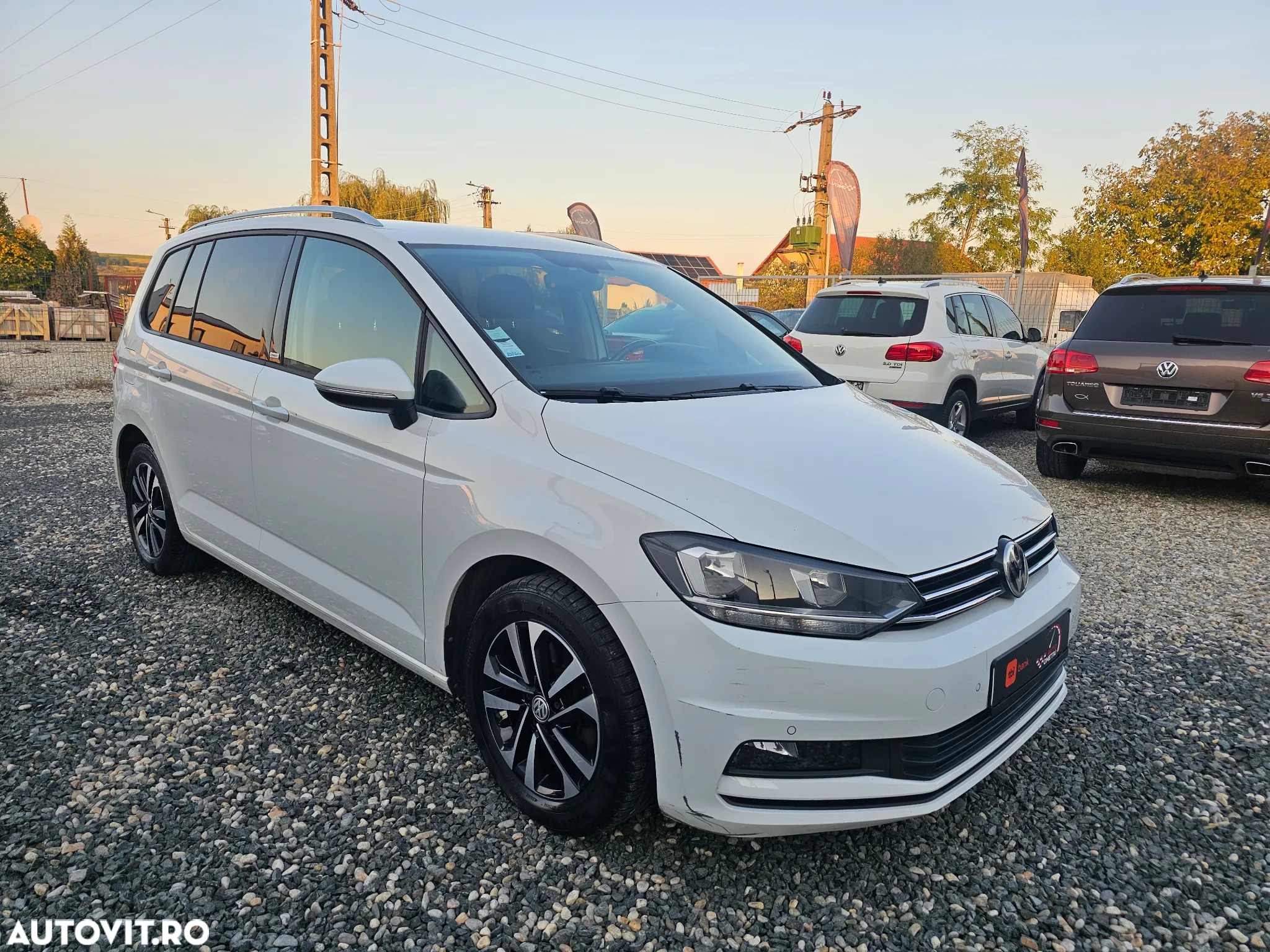 Volkswagen Touran 2.0 TDI SCR DSG UNITED - 2