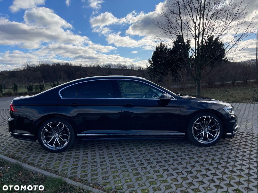 Volkswagen Passat - 4