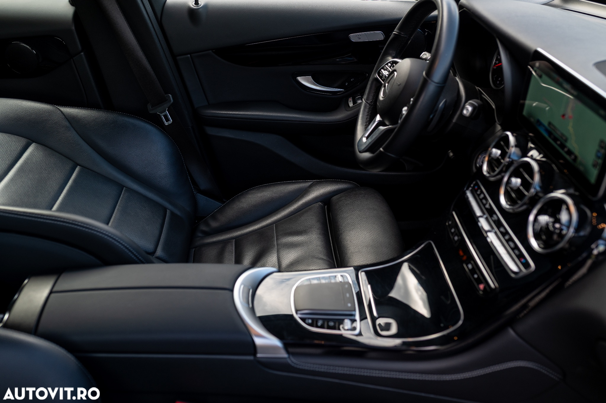 Mercedes-Benz GLC 220 d 4Matic 9G-TRONIC - 13