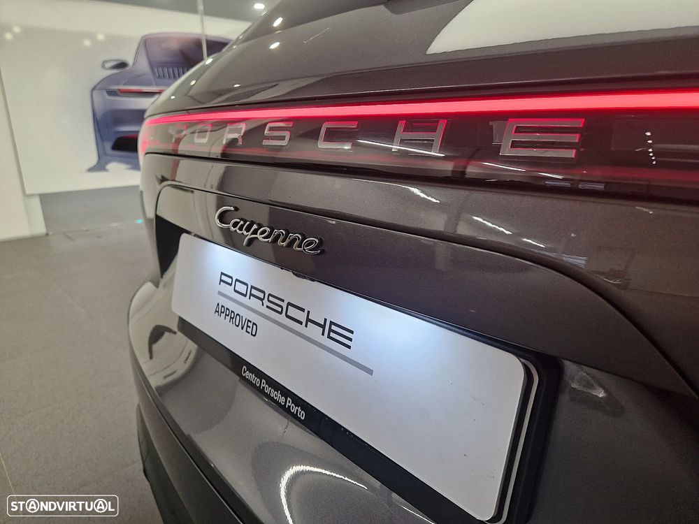 Porsche Cayenne E-Hybrid - 7