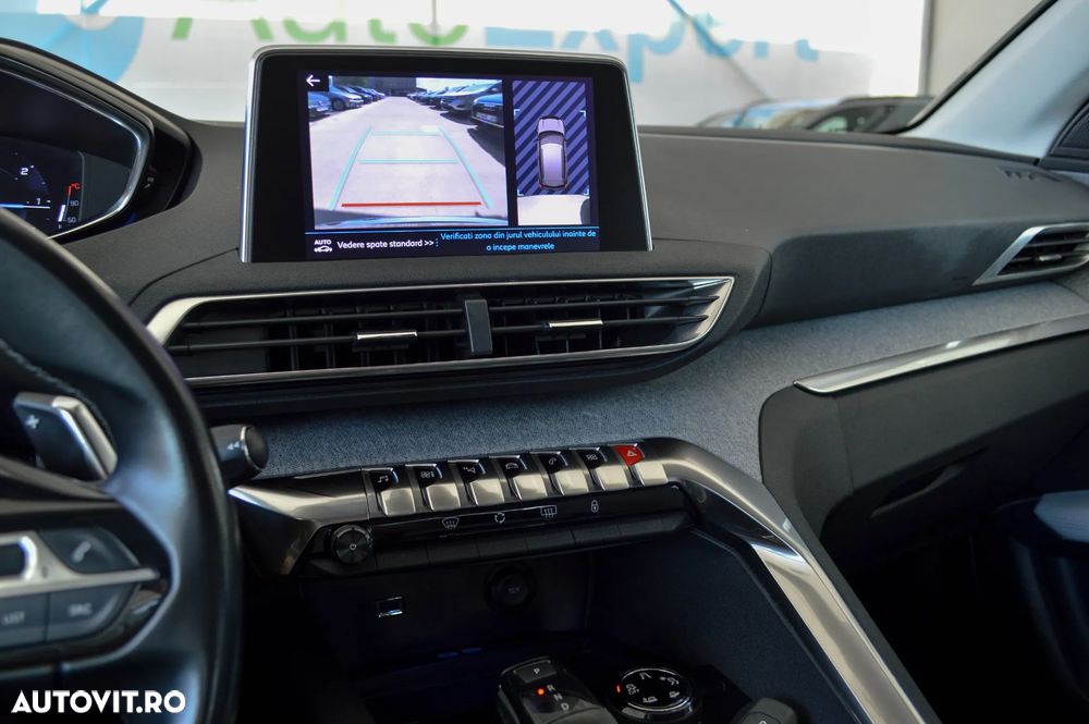 Peugeot 3008 BlueHDi 130 Stop & Start EAT8 Allure Business-Paket - 8
