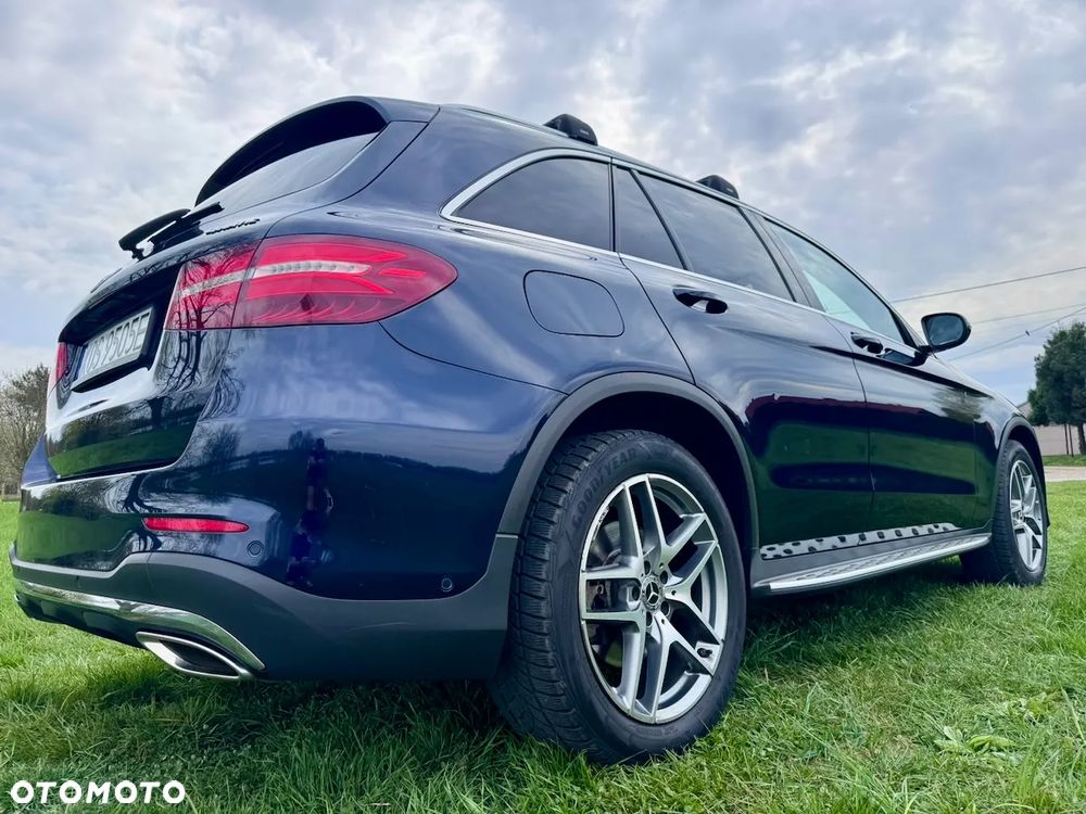 Mercedes-Benz GLC 250 4Matic 9G-TRONIC AMG Line - 14