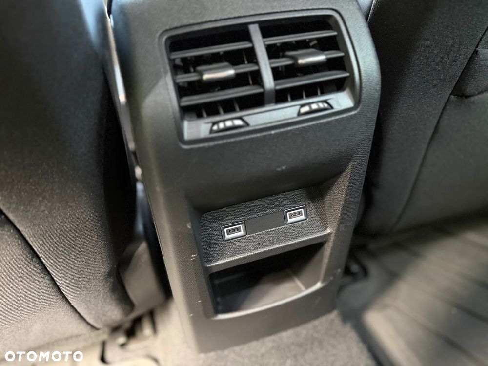 Peugeot 308 1.2 PureTech Allure Pack S&S EAT8 - 27
