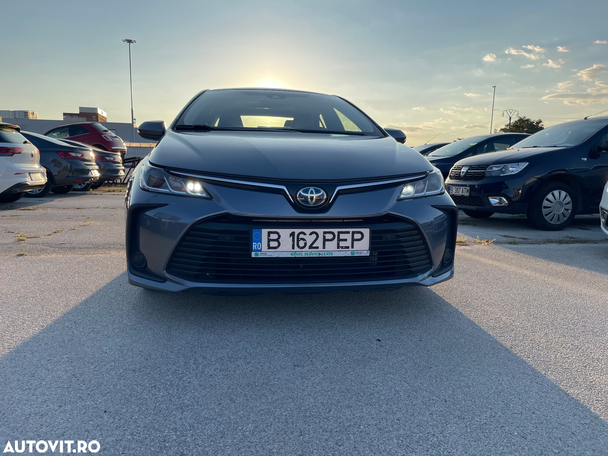 Toyota Corolla 1.8 HSD Business - 3