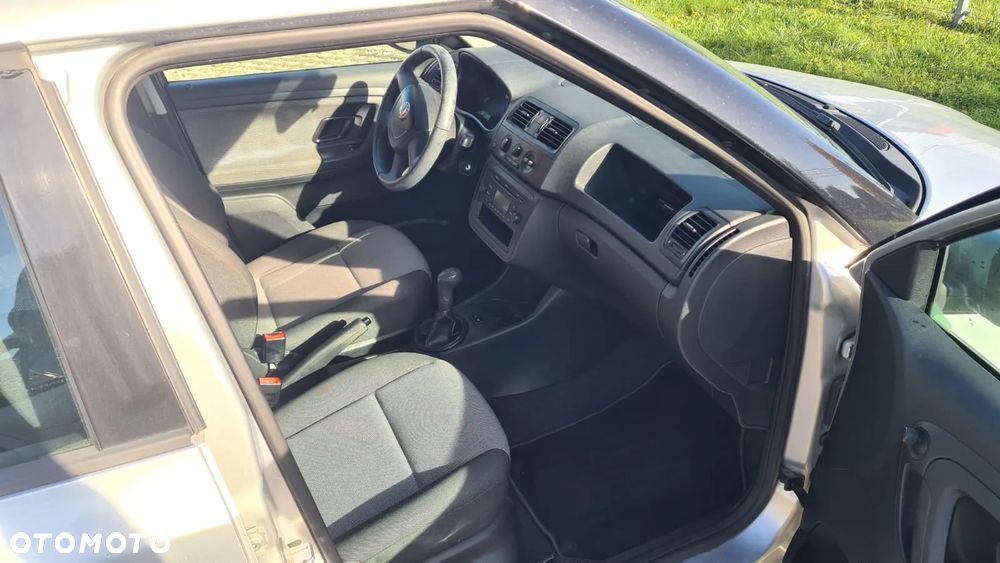 Skoda Fabia - 4