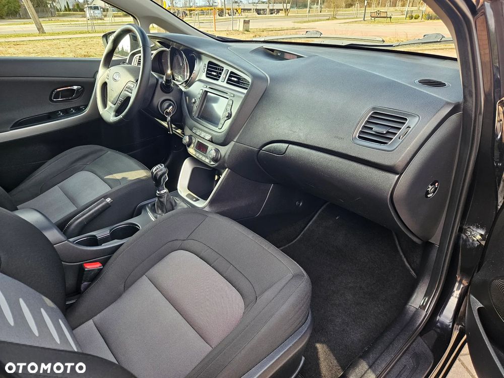 Kia Ceed 1.6 CRDi 136 ISG Platinum Edition - 10