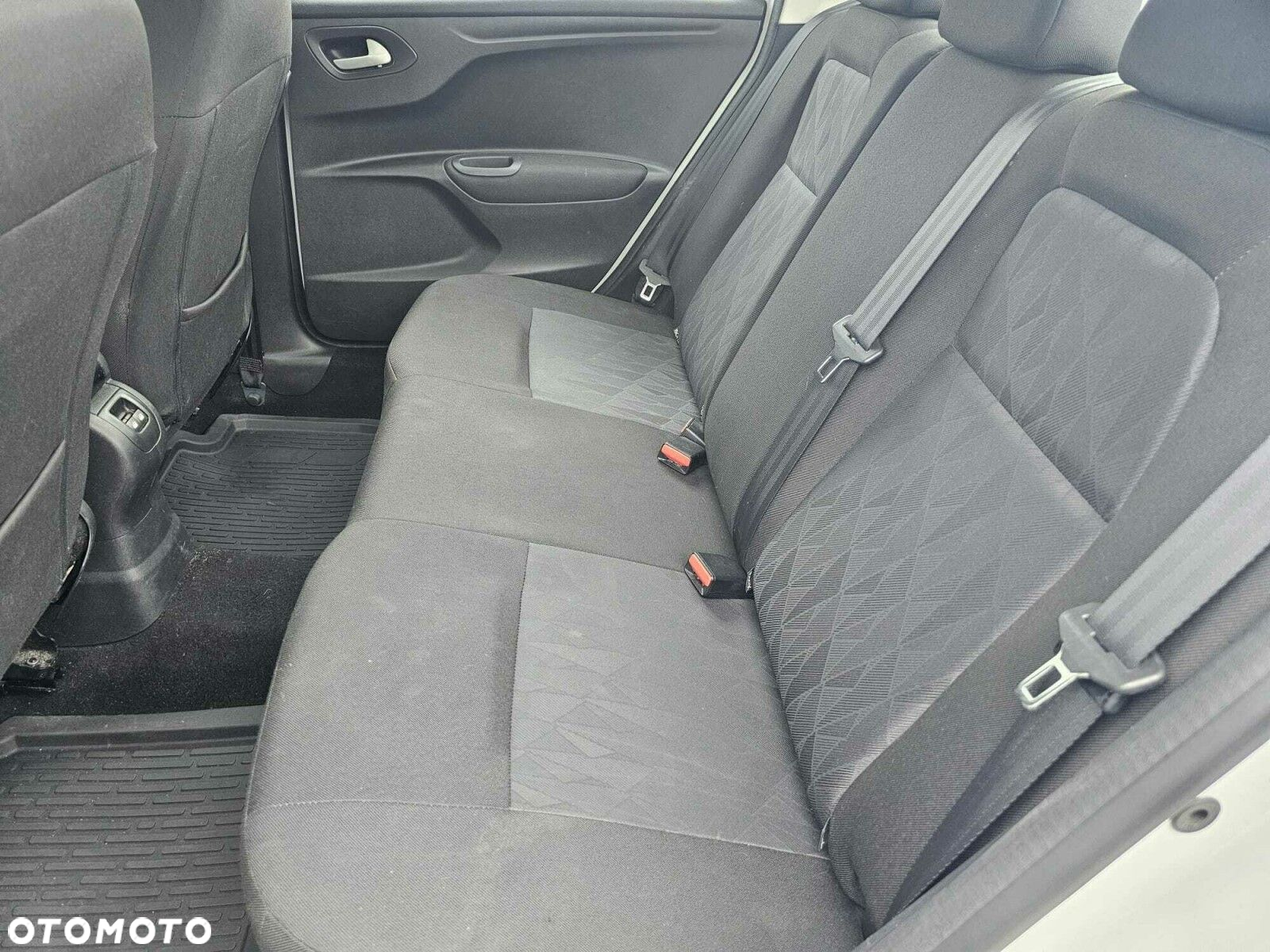 Citroën C-Elysée 1.2 PureTech Live - 11