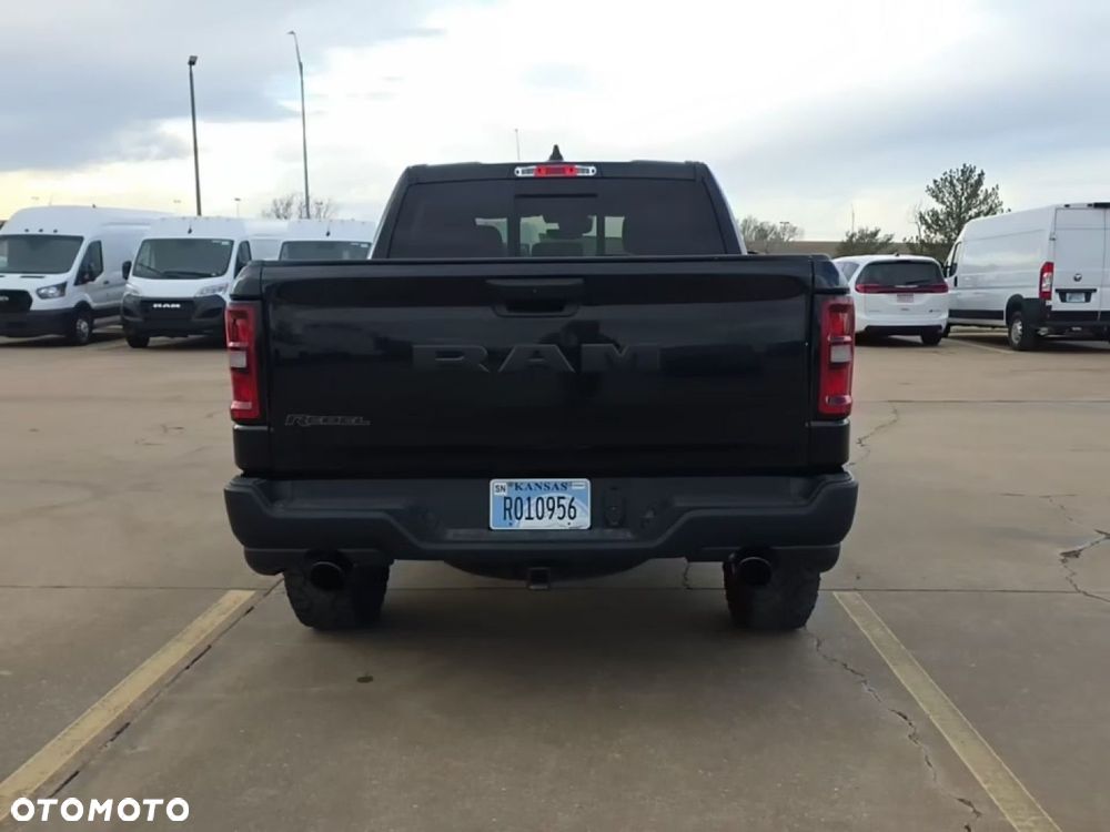 RAM 1500 - 4